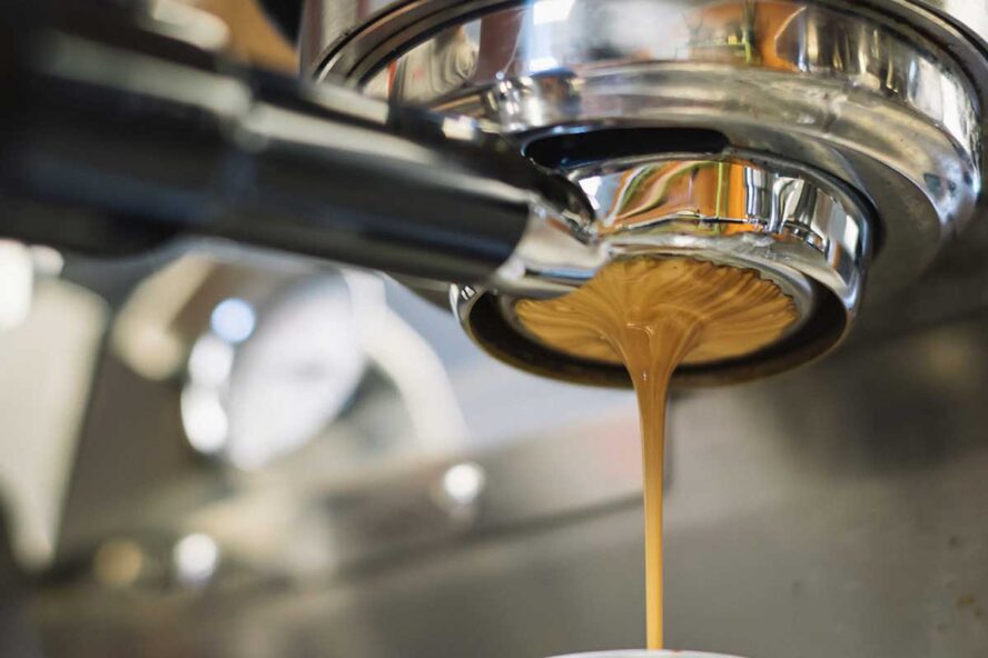 What is the best espresso machine for vacation rentals?